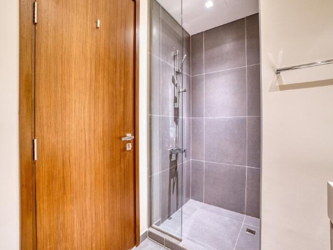 Stunning 2br With Sea View At Creek Edge Tower - 2610 *