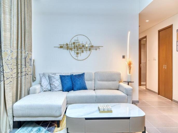 Stunning 2br With Sea View At Creek Edge Tower - 2610 *