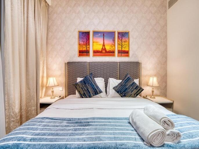 Stunning 2br With Sea View At Creek Edge Tower - 2610