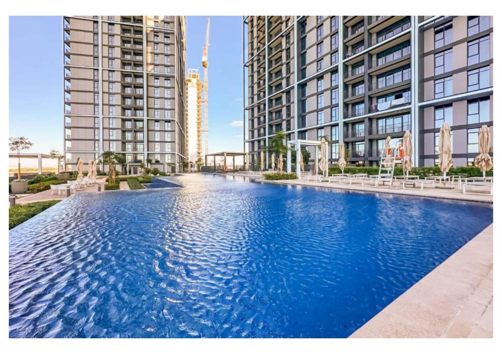 Stunning 2br With Sea View At Creek Edge Tower - 2610 * Dubai