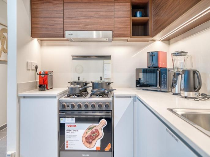 Stunning 2br With Sea View At Creek Edge Tower - 2610 *